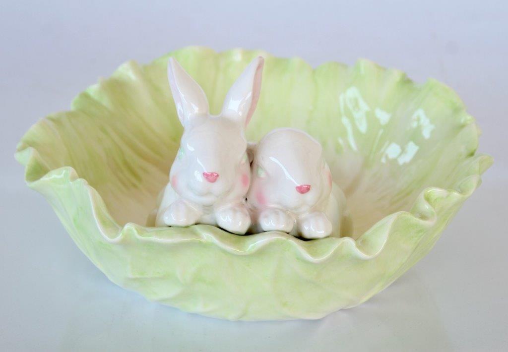 Green & White Cabbage Bowl With 2 Rabbits